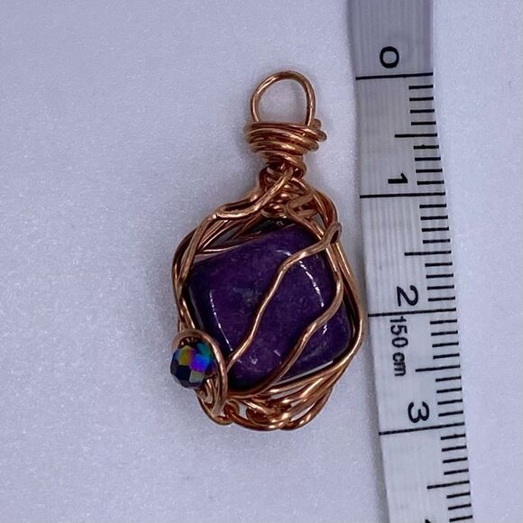 Brand new amethyst stone wired with gold plated wire handmade pendant - Picture 4 of 5